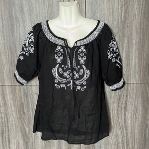 MÚLTIPLES Embroidered blouse